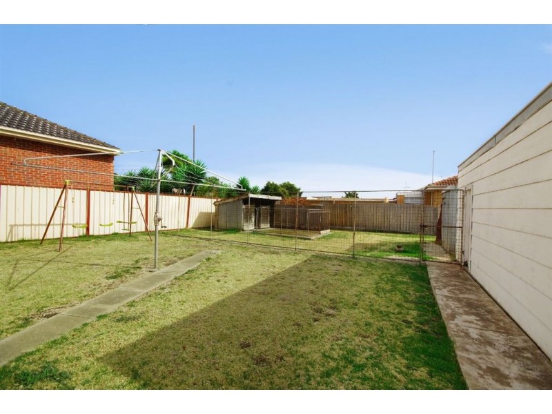 14 Donnybrook Road, Norlane VIC 3214