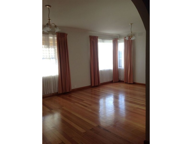 152 Thompson Road, North Geelong VIC 3215