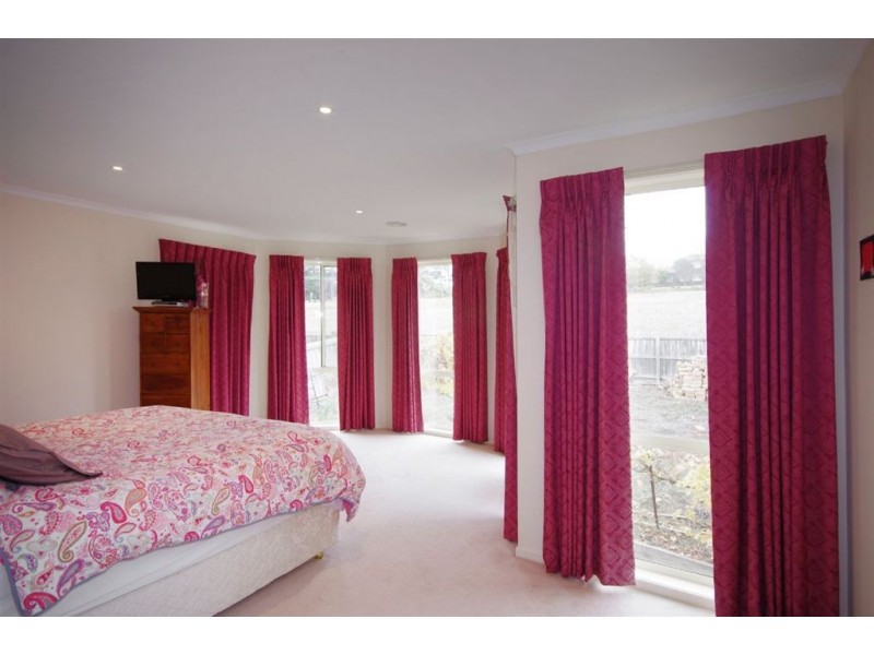 36 Dane Avenue, Bell Post Hill VIC 3215