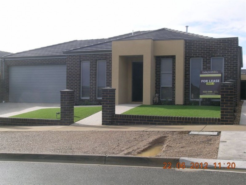 1/68 Pethajohn Parade, Grovedale VIC 3216