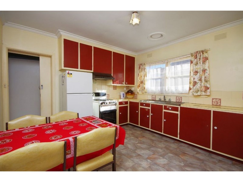 1 Coxon Parade, North Geelong VIC 3215