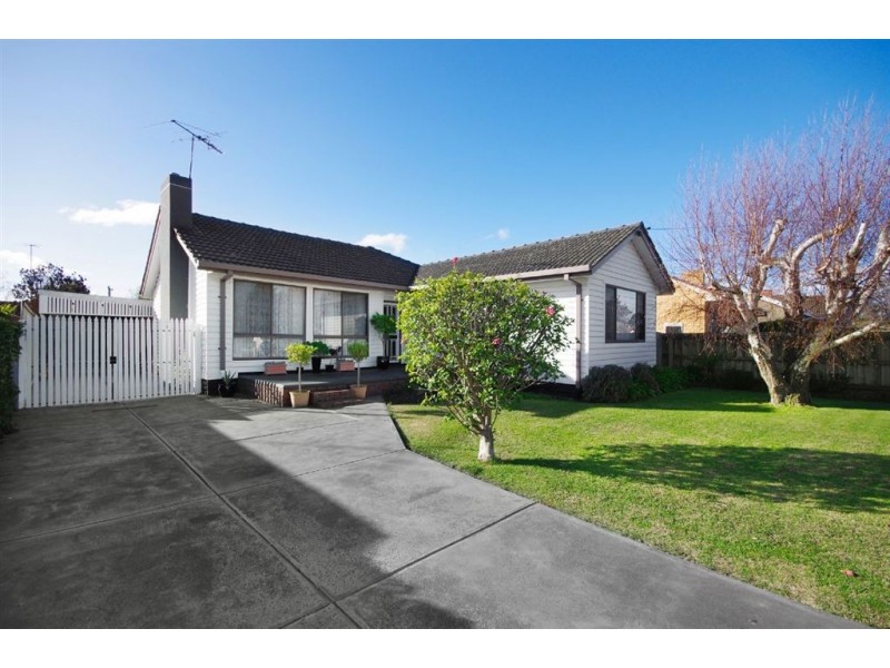 32 Granault Parade, Corio VIC 3214