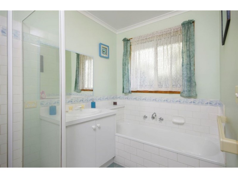 14-16 Kadumba Avenue, Clifton Springs VIC 3222