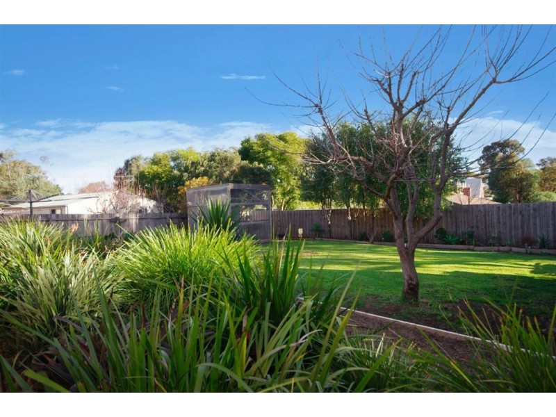 14-16 Kadumba Avenue, Clifton Springs VIC 3222