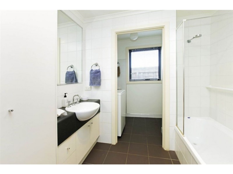 2/209 Princes Highway, Corio VIC 3214