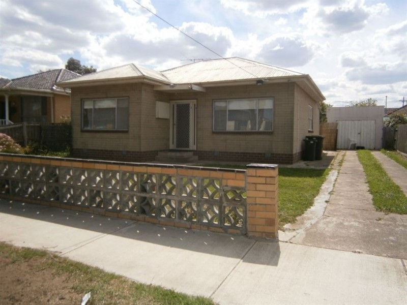 9 Maple Crescent, Bell Park VIC 3215