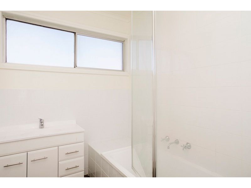 1-8/14-16 Wolseley Grove, Bell Post Hill VIC 3215