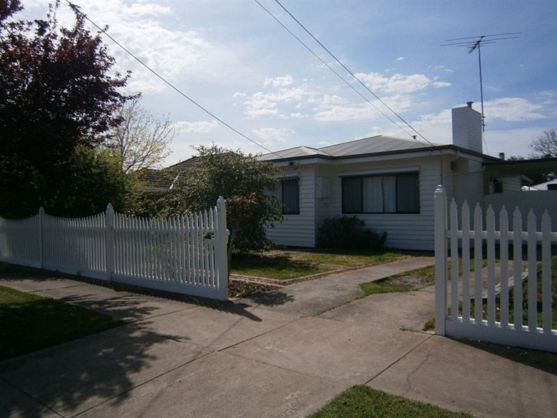 17 Little Avenue, Hamlyn Heights VIC 3215