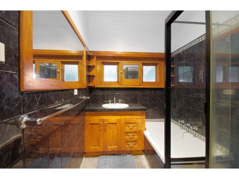 23 Princes Highway, Norlane VIC 3214