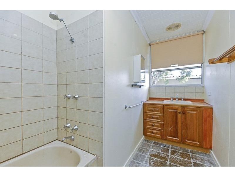 16 Loddon Street, Corio VIC 3214