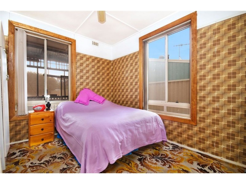 1 Lowan Avenue, Norlane VIC 3214