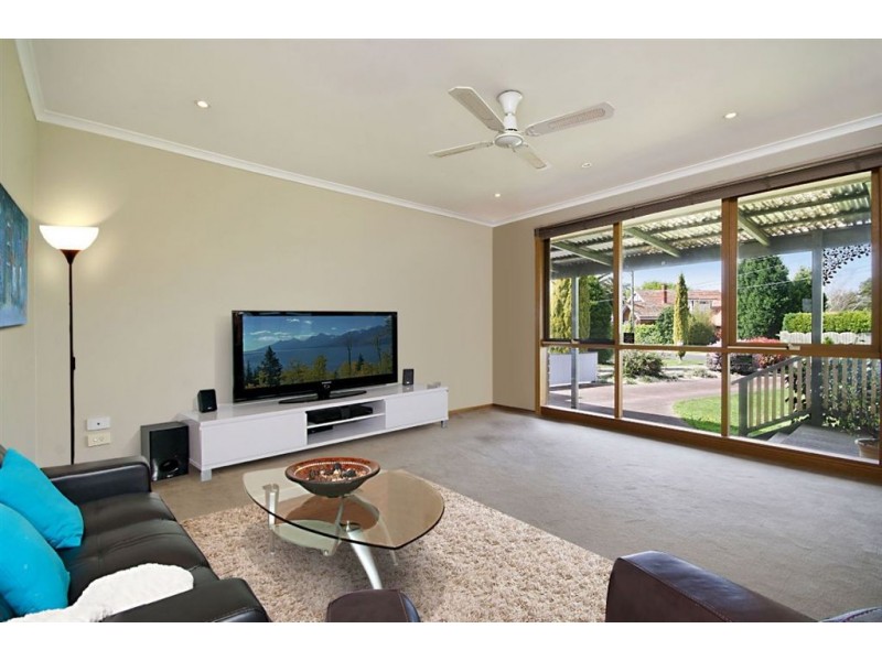 17 Lowrey Court, Corio VIC 3214