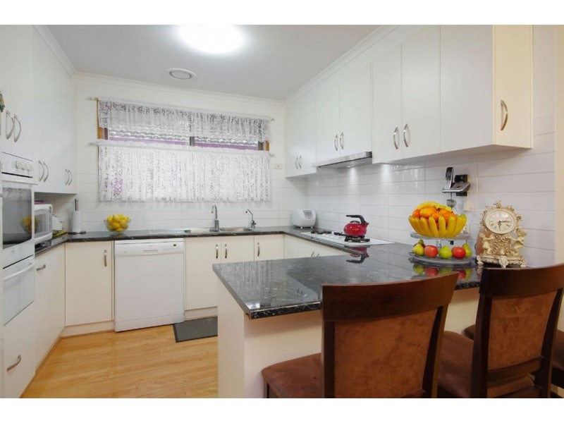 10 Hedgeley Road, Bell Park VIC 3215