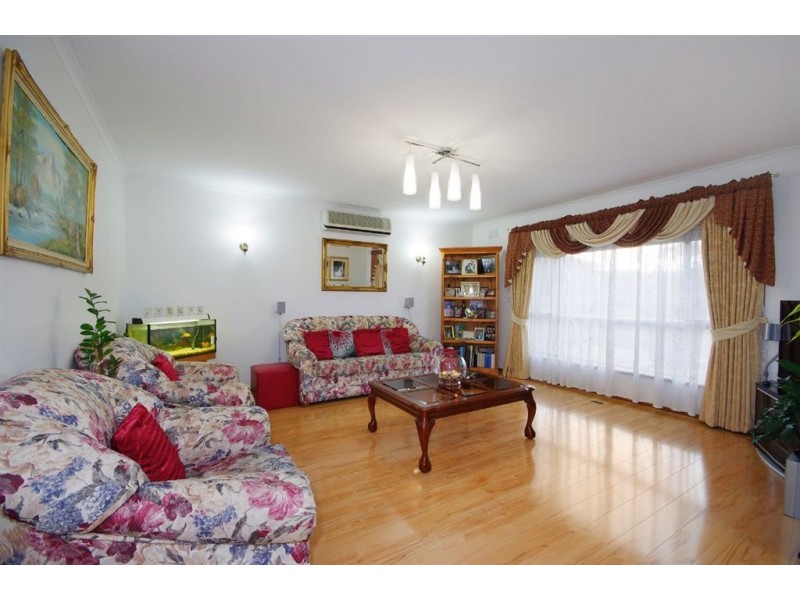 10 Hedgeley Road, Bell Park VIC 3215