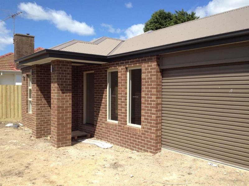 11 Swallow Crescent, Norlane VIC 3214