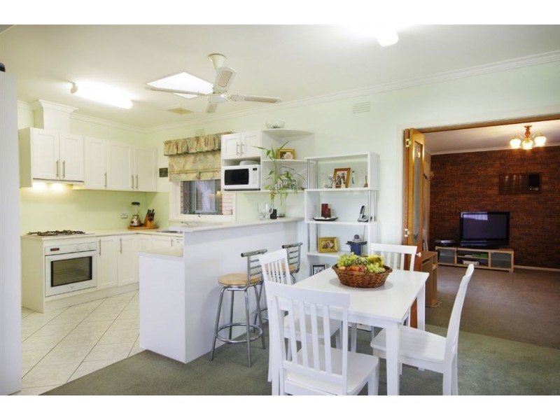 16 Chanel Avenue, Bell Post Hill VIC 3215