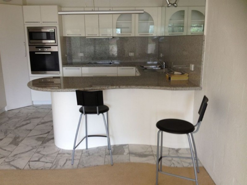 102/64 Eastern Beach Road, Geelong VIC 3220