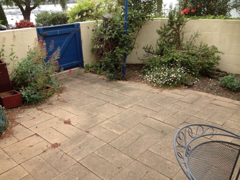 102/64 Eastern Beach Road, Geelong VIC 3220