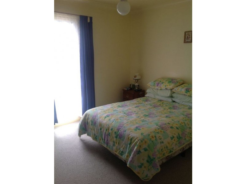 61 Burlington Crescent, Leopold VIC 3224
