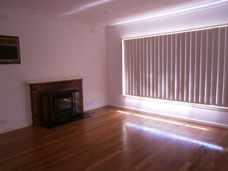 24B Seaforth Street, North Shore VIC 3214