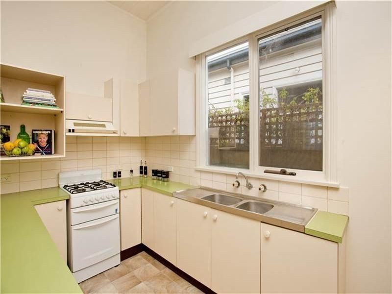 11 Clarke Street, Newtown VIC 3220