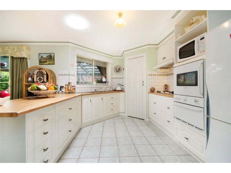 13 O’Dwyer Court, Lovely Banks VIC 3221