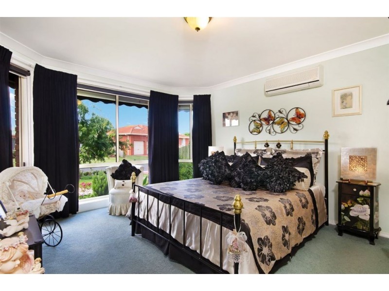 13 O’Dwyer Court, Lovely Banks VIC 3221
