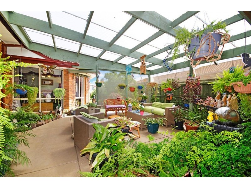 13 O’Dwyer Court, Lovely Banks VIC 3221