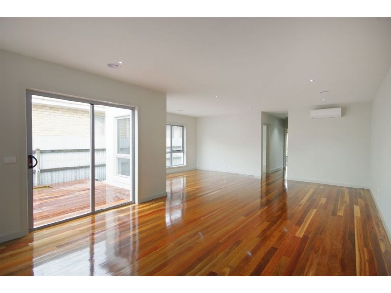 2/20 Milan Street, Bell Park VIC 3215