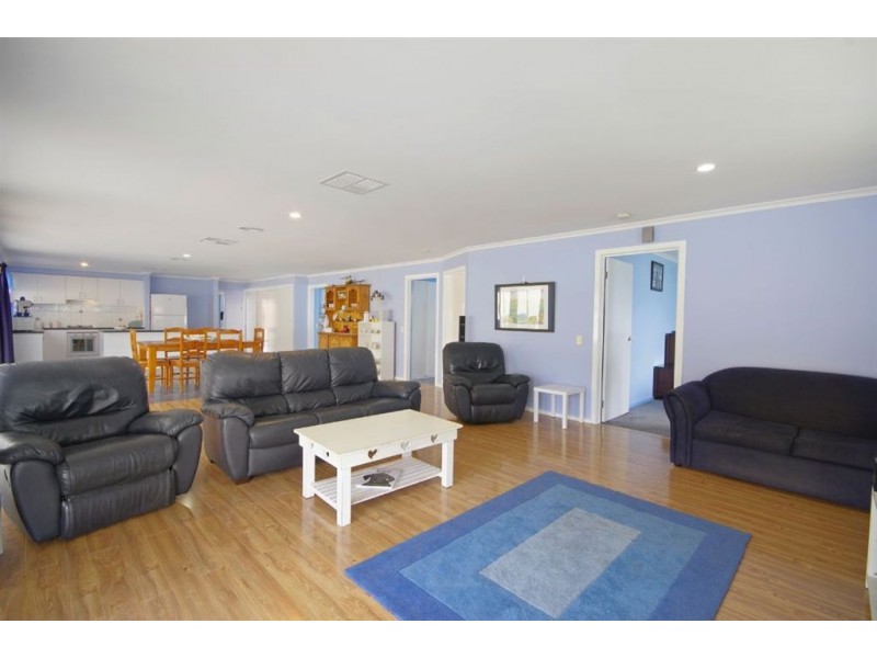 5 McCubbin Court, Corio VIC 3214