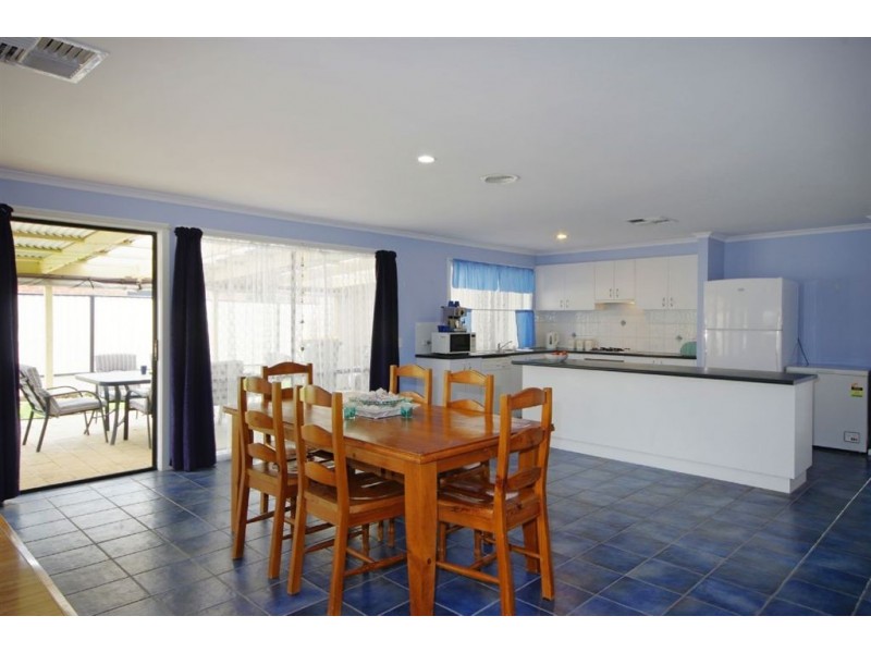 5 McCubbin Court, Corio VIC 3214