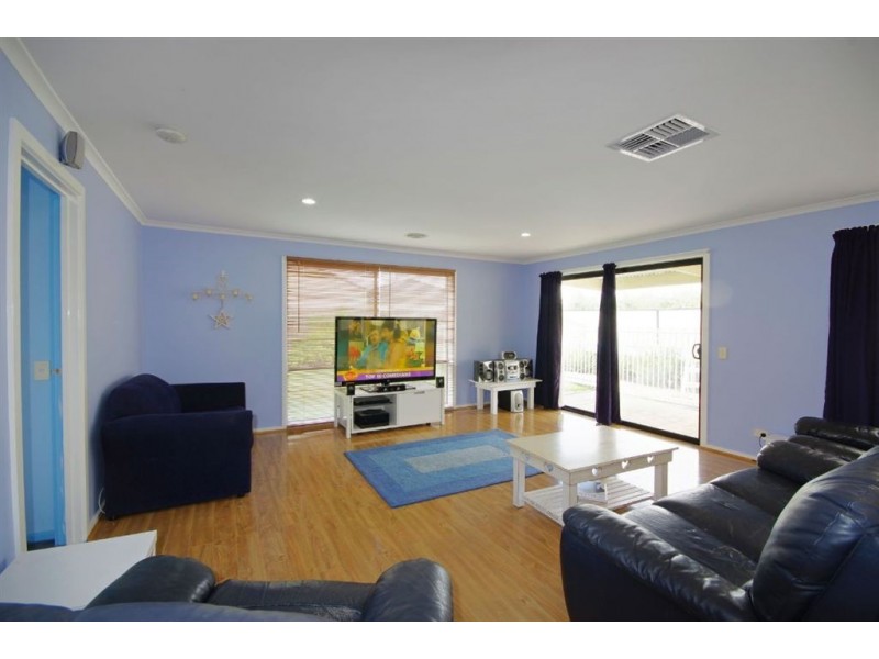 5 McCubbin Court, Corio VIC 3214