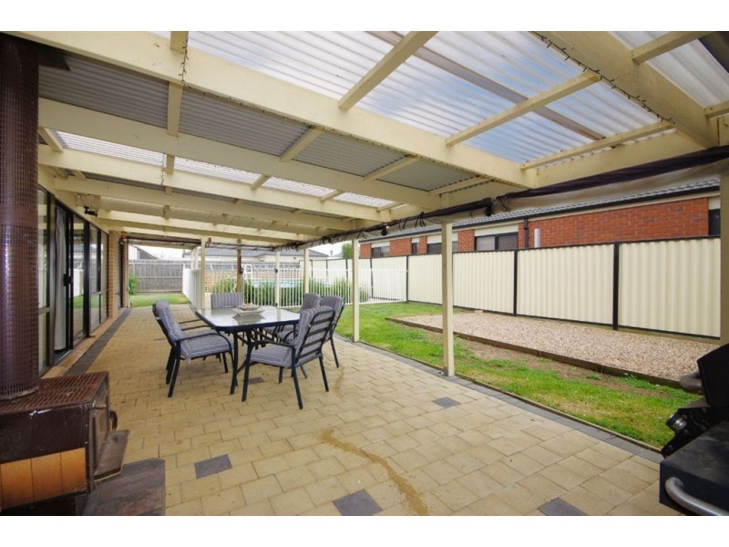 5 McCubbin Court, Corio VIC 3214