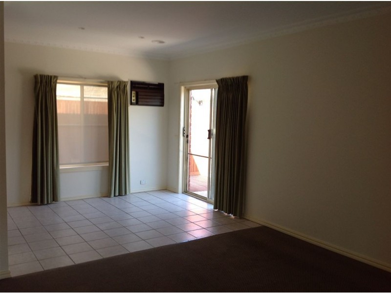 1 Chadwick Street, Newtown VIC 3220