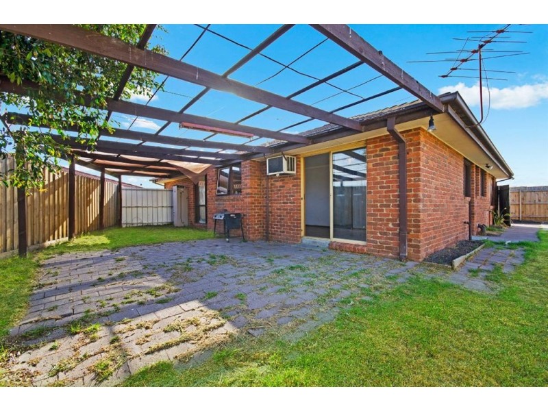 8 Creswick Court, Corio VIC 3214