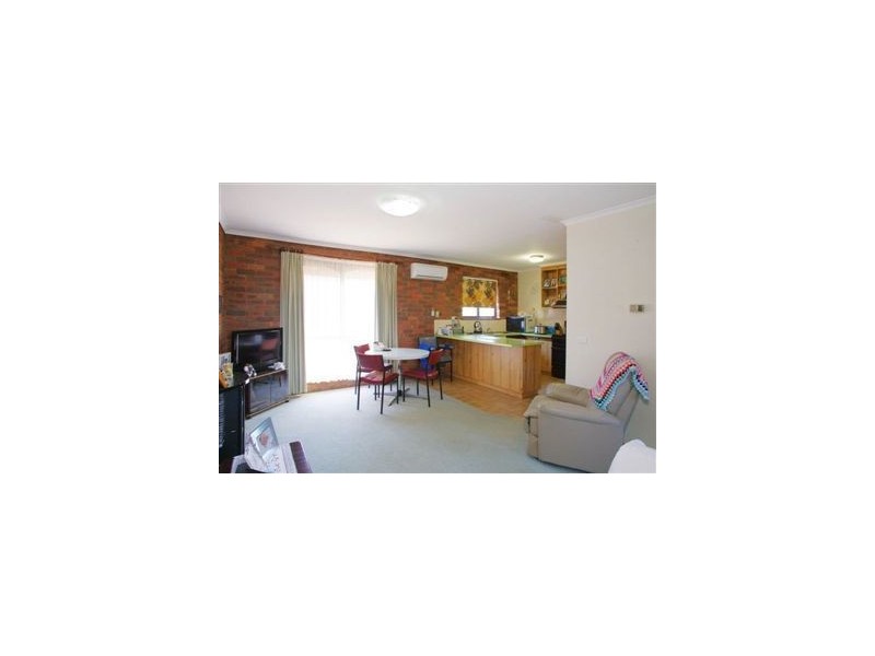 4/10 Chatham Close, Bell Post Hill VIC 3215