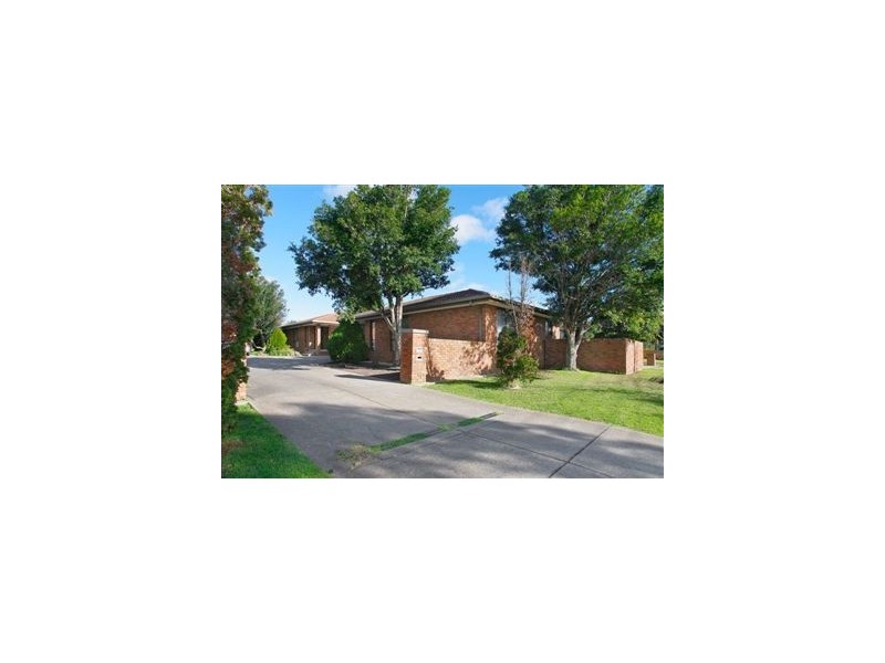 4/10 Chatham Close, Bell Post Hill VIC 3215