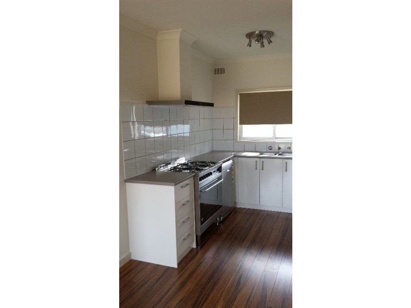 9 Warren Street, East Geelong VIC 3219