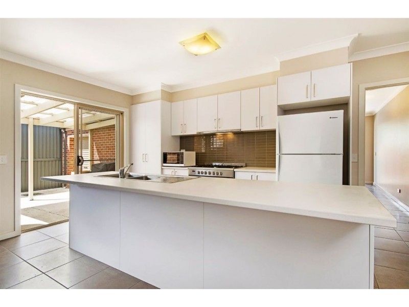 4/4 Reta Close, Leopold VIC 3224