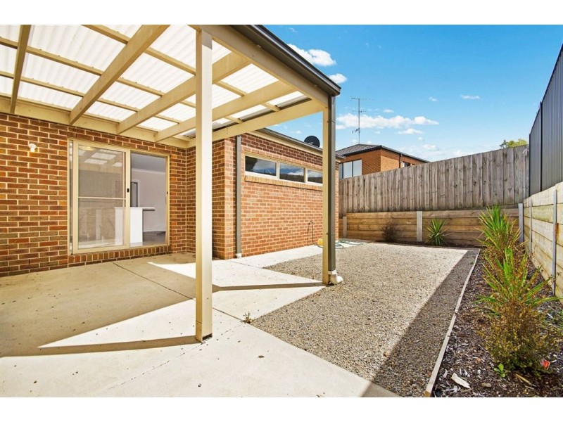 4/4 Reta Close, Leopold VIC 3224