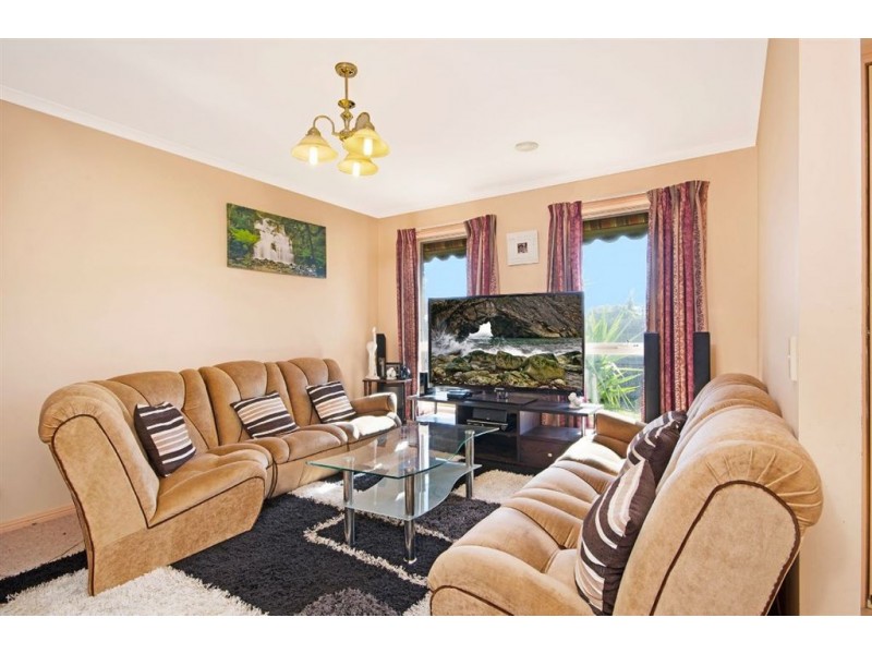 11 Adriatic Court, Norlane VIC 3214