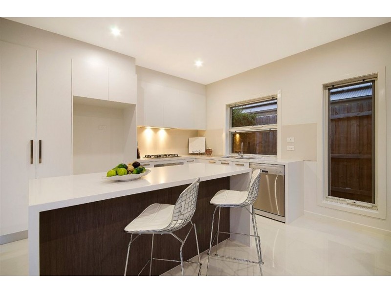 4/22 Myrtle Grove, North Shore VIC 3214