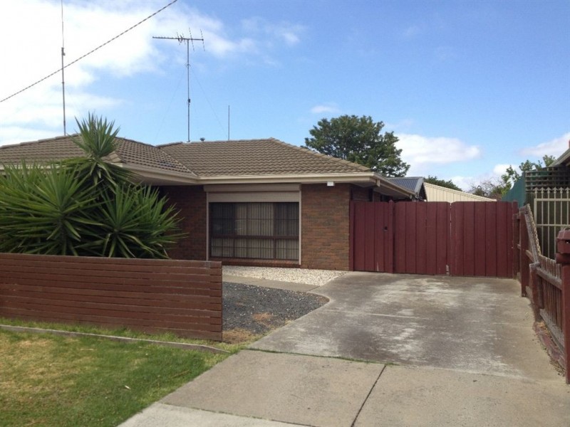14 Coleraine Crescent, Corio VIC 3214