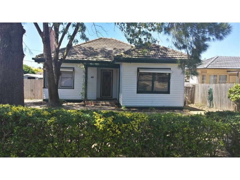 43 Heather Street, Hamlyn Heights VIC 3215