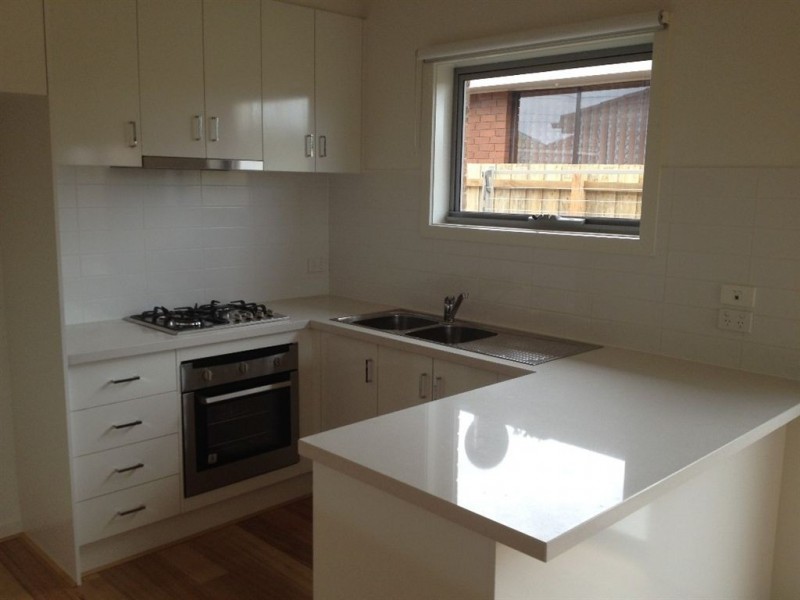 2/138 Separation Street, Bell Park VIC 3215