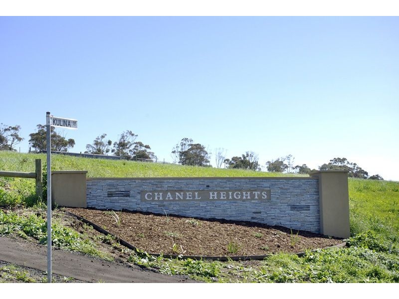 20 Neretva Place, Lovely Banks VIC 3221