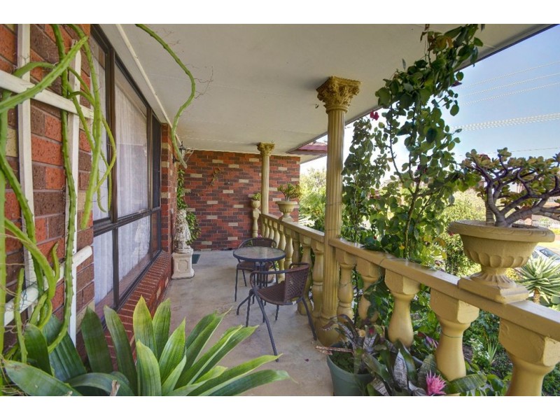 9 Hedgeley Road, Bell Park VIC 3215