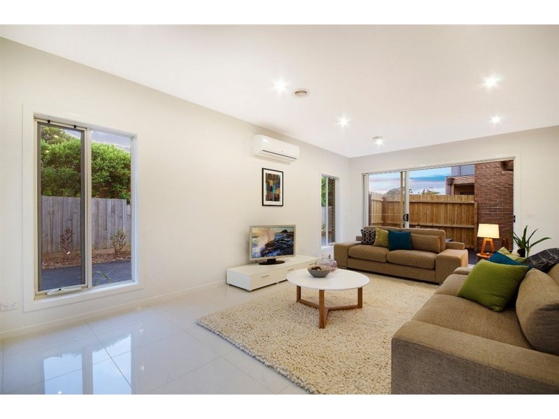 1/22 Myrtle Grove, North Shore VIC 3214