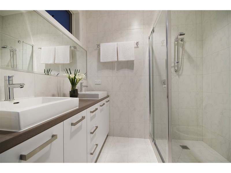 4/22 Myrtle Grove, North Shore VIC 3214