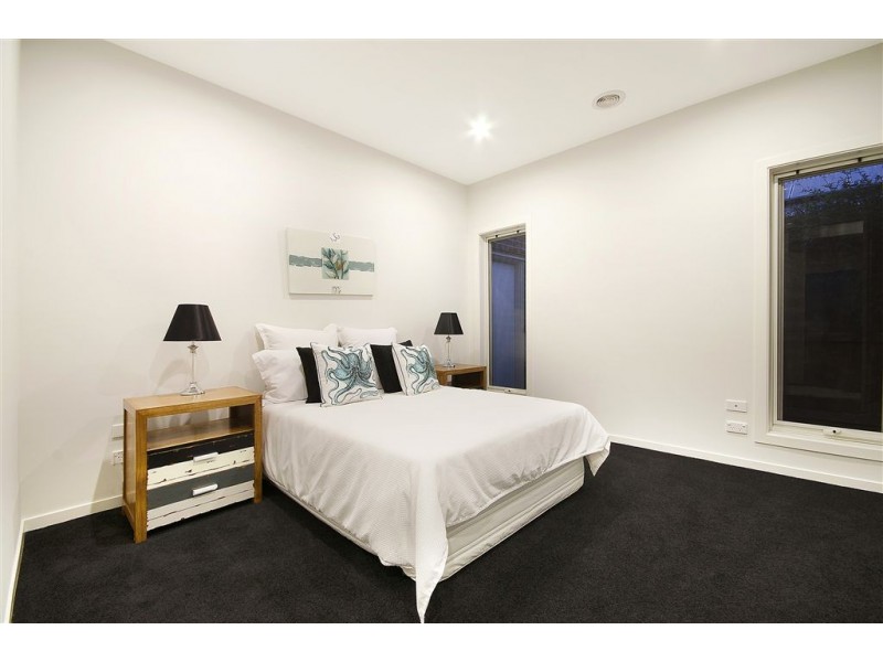 4/22 Myrtle Grove, North Shore VIC 3214
